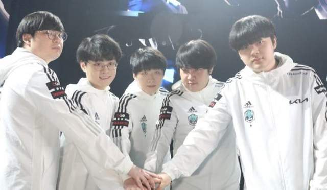 在所有情况 在所有情况